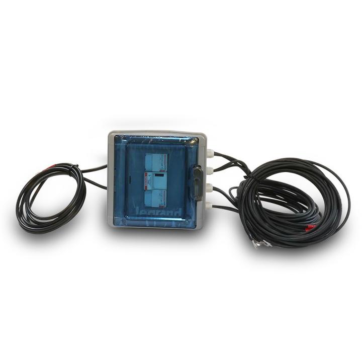 Paralleling box with 4 sets of batteries