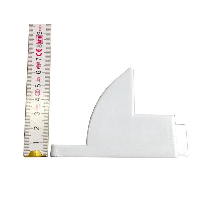 Esquina de fijación para panel en autocaravana