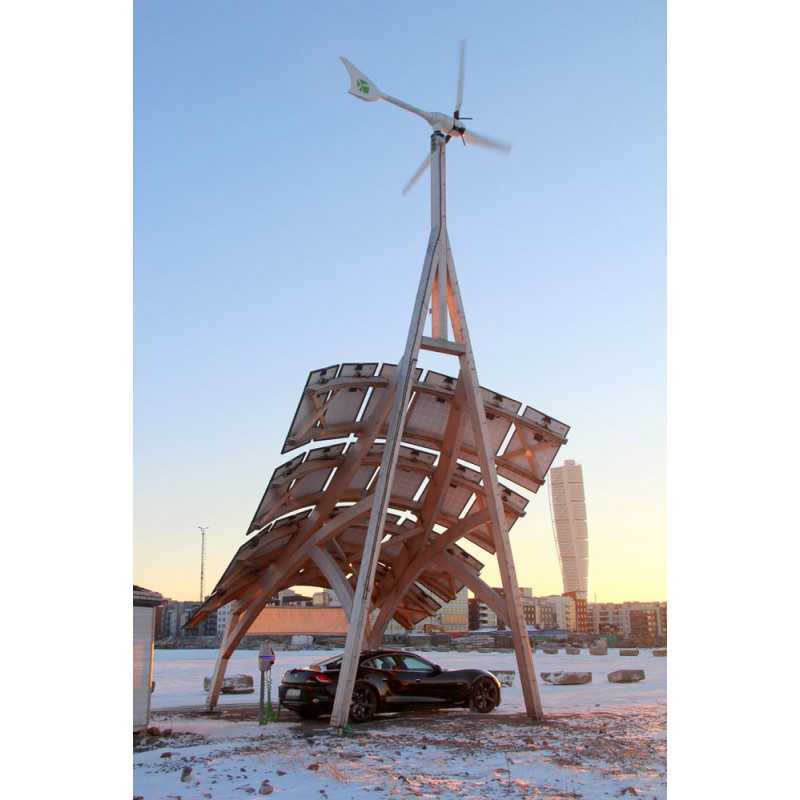 Giraffe 2.0 innoVentum Hybrid Wind and Solar Power Plant