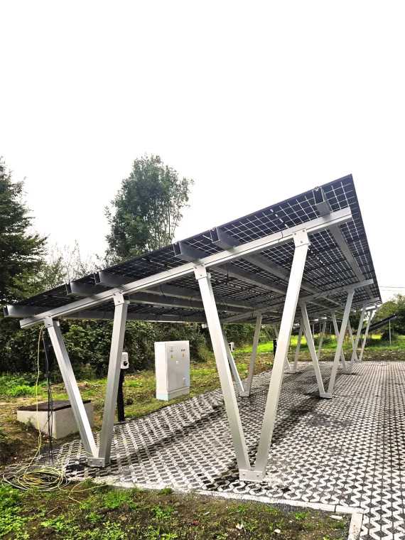 Carport fotovoltaico de aluminio para 15 paneles (solo estructura) — vue 3