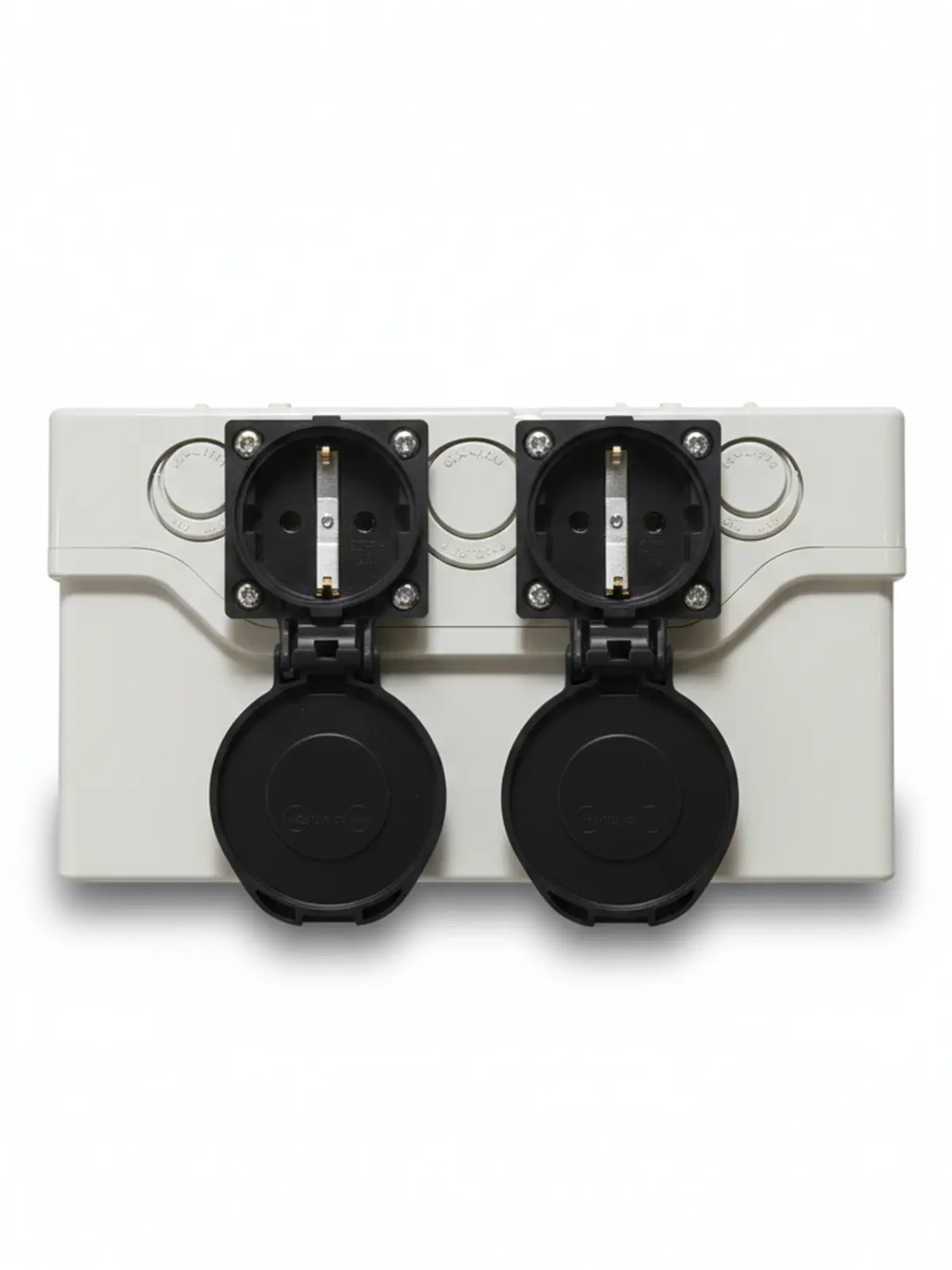 230 V 32 A changeover panel with socket